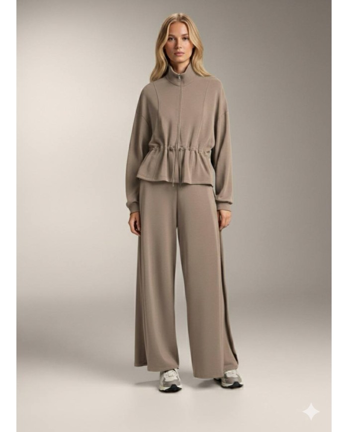 Belden Büzgülü ve Bağcıklı Kısa Eşofman Takım